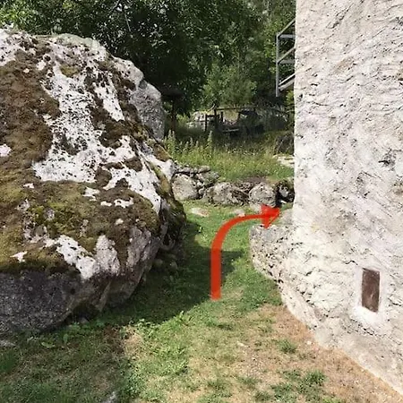 Baita In Val Di Mello......... *